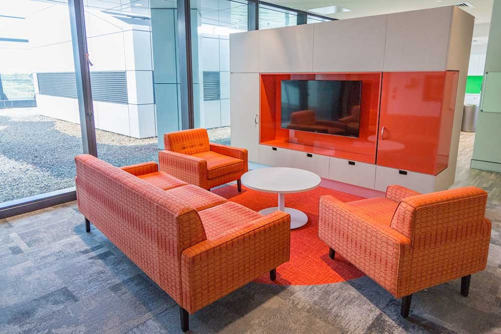 1024-Parent-accom-lounge